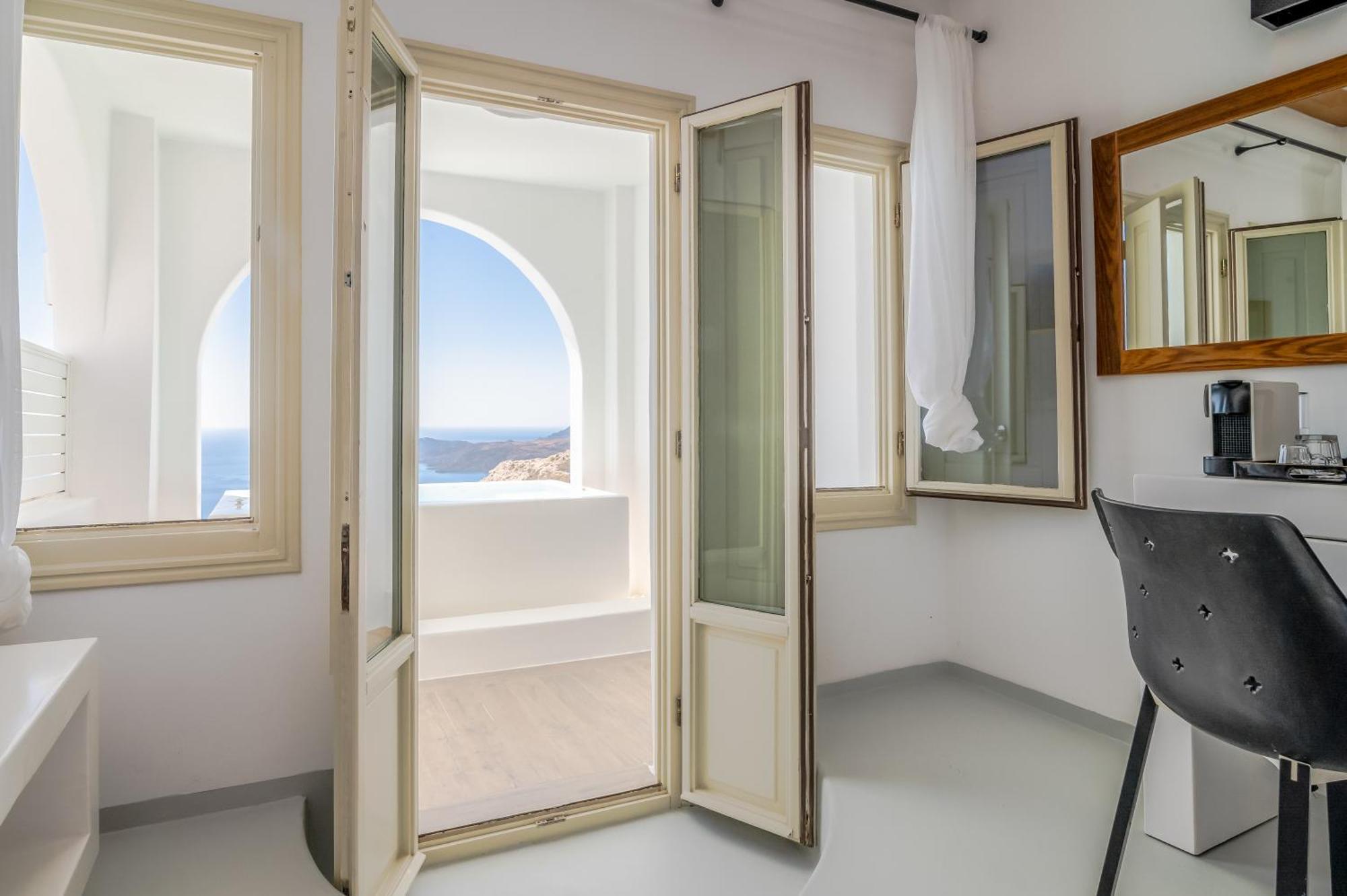 Apeiron Blue Santorini - Sustainable Adults Only 14 Plus Fira  Rum bild